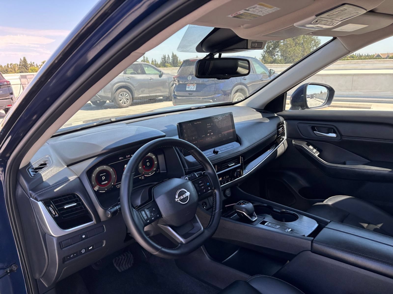 Used 2026 Nissan Rogue SL FWD image 37