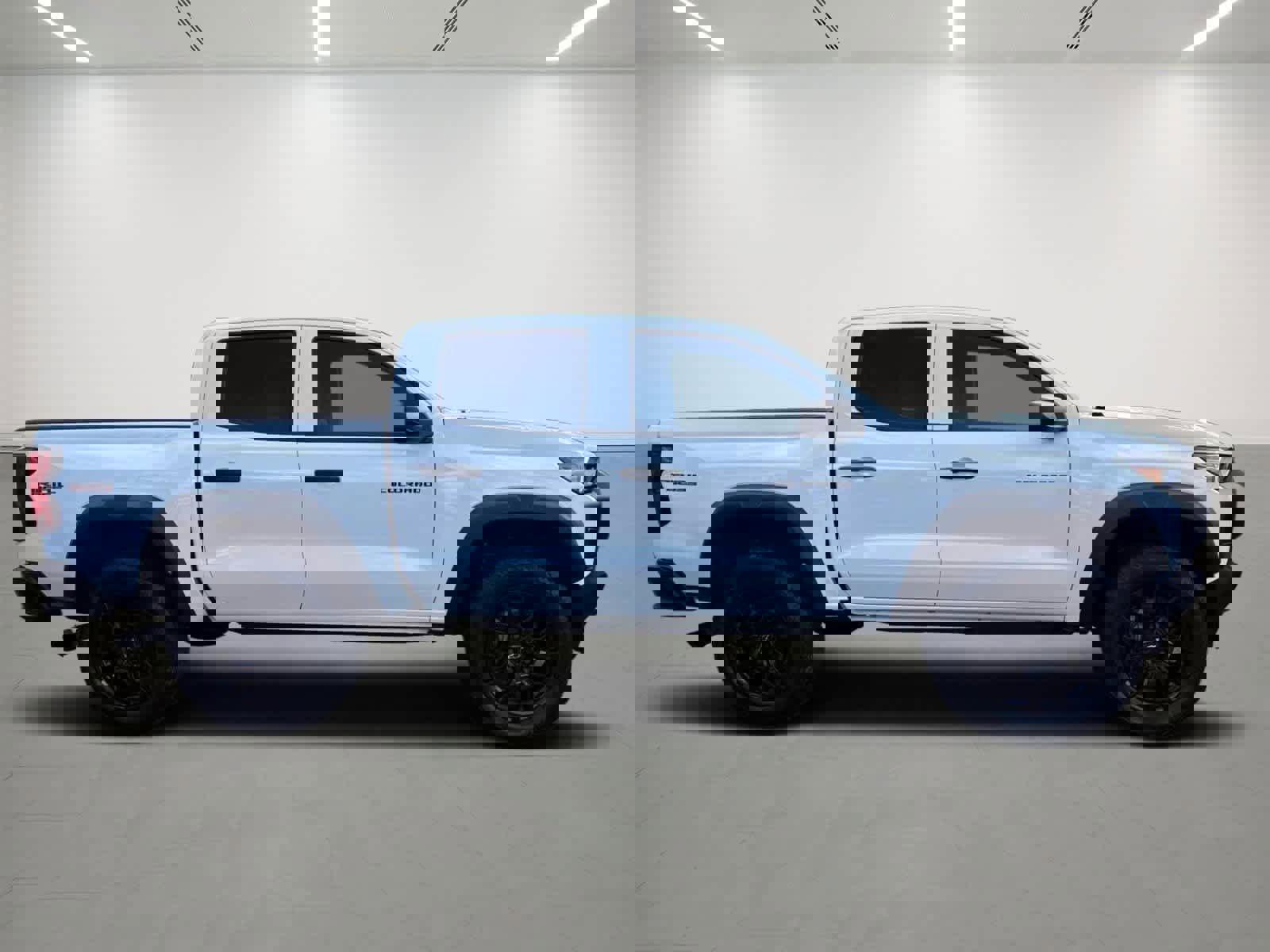 Used 2023 Chevrolet Colorado Trail Boss w/ LPO, Dark Essentials Package image 5