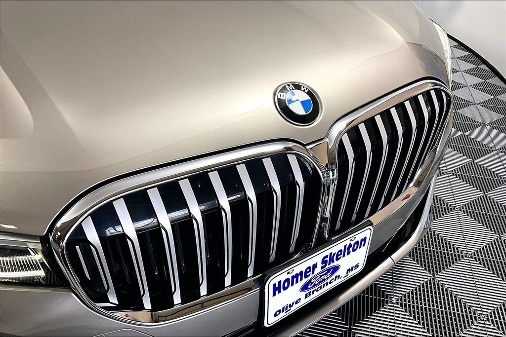 Used 2022 BMW 750Li xDrive AWD/4WD image 30