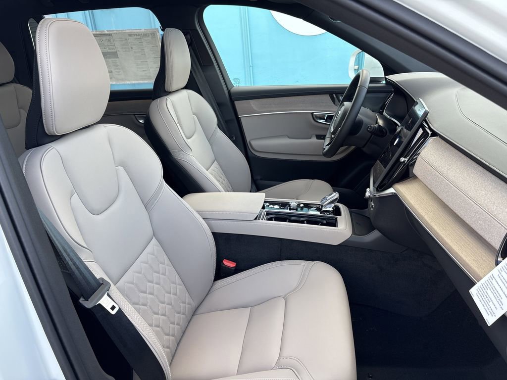 New 2026 Volvo XC90 T8 Plus image 15