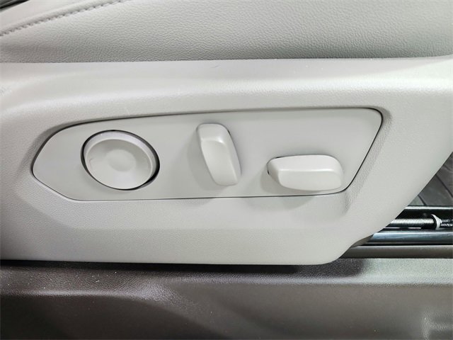 Used 2024 GMC Sierra 1500 SLT w/ SLT Premium Package image 40