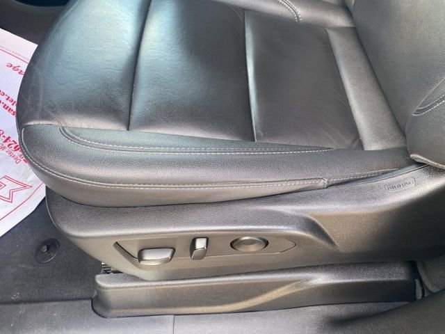 Used 2023 Chevrolet Suburban LT AWD/4WD image 18