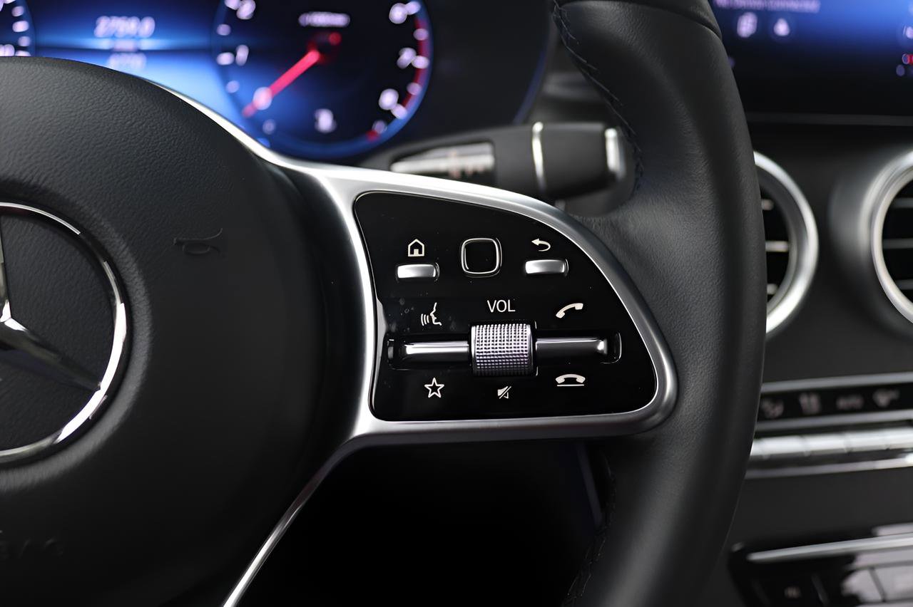 Certified 2022 Mercedes-Benz GLC 300 image 12