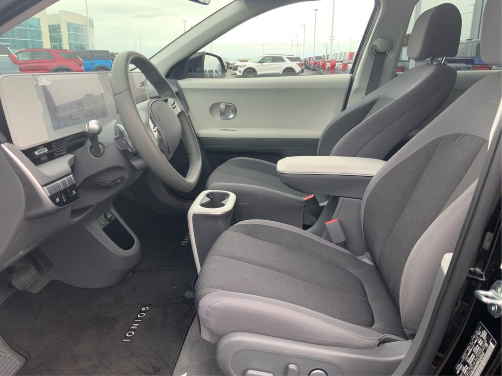 Used 2024 Hyundai Ioniq 5 SEL RWD image 9