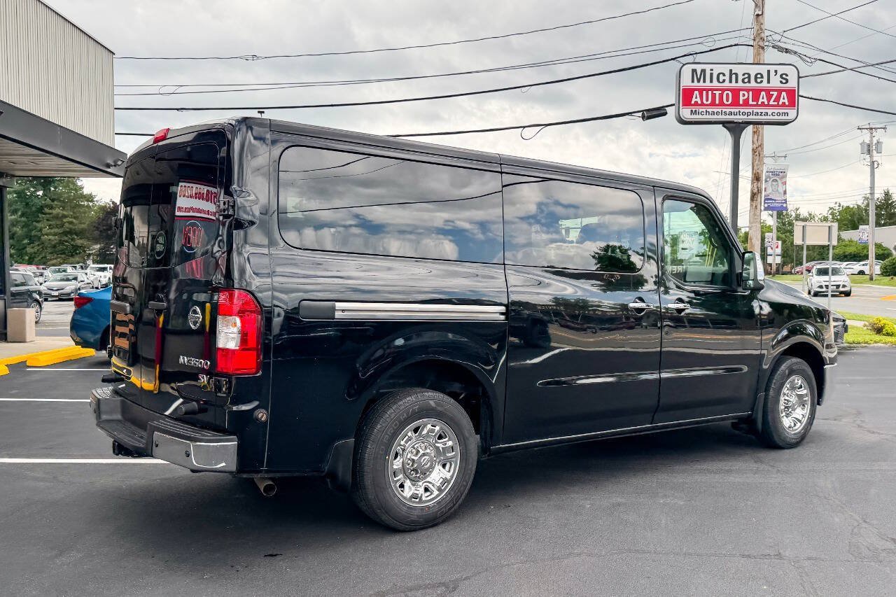 Used 2018 Nissan NV 3500 SV w/ Navigation Package RWD image 4