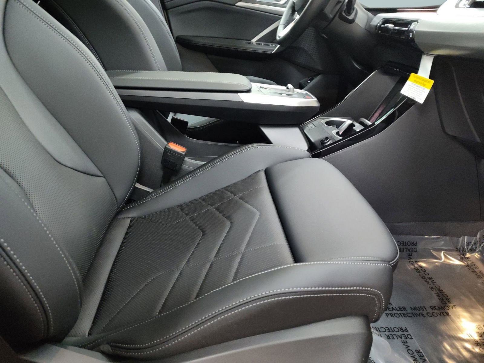 Used 2026 BMW X2 xDrive28i w/ Technology Package image 25