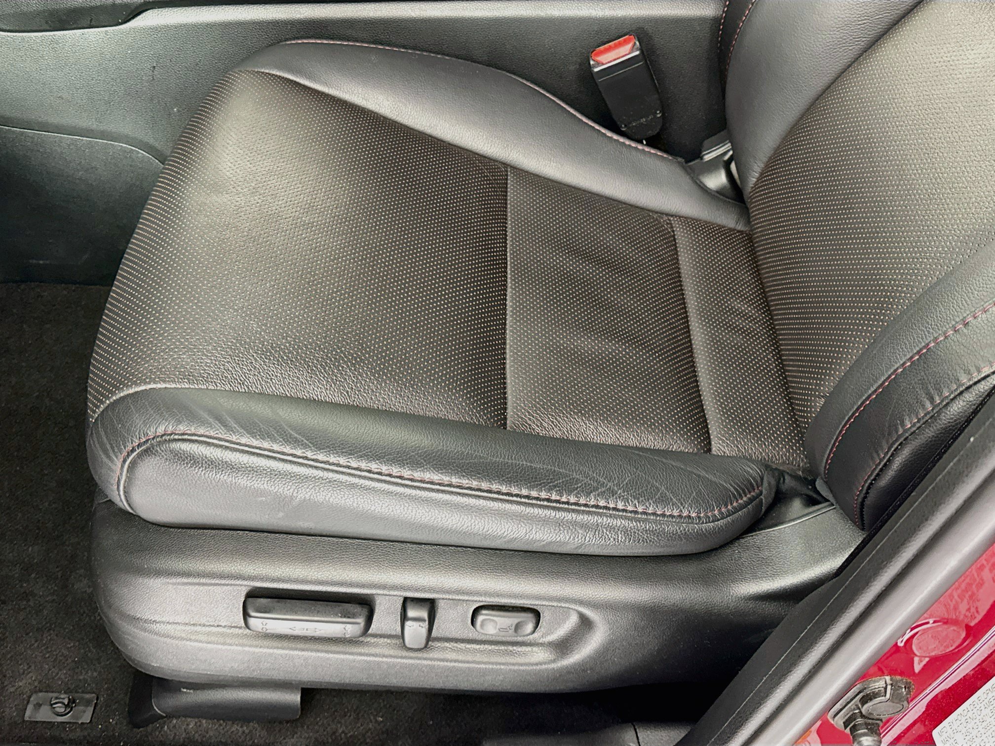 Certified 2024 Honda Passport Black Edition image 19