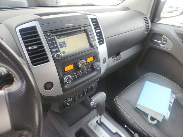 Used 2019 Nissan Frontier PRO-4X w/ Pro-4x Luxury Package image 3