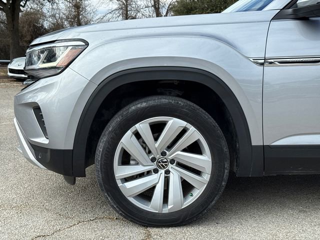 Used 2023 Volkswagen Atlas Cross Sport SE w/ Panoramic Sunroof Package FWD image 5