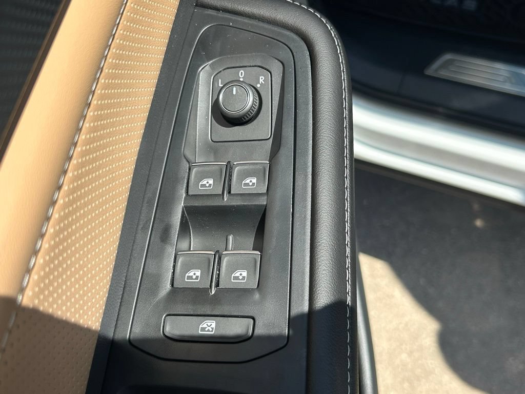 New 2026 Volkswagen Atlas Cross Sport SEL R-Line AWD/4WD image 18