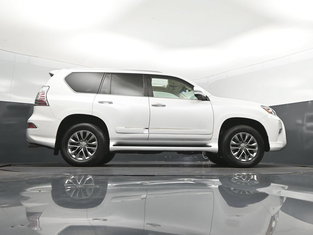 Used 2019 Lexus GX 460 Luxury AWD/4WD image 44