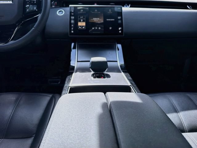 Used 2024 Land Rover Range Rover Evoque Dynamic SE AWD/4WD image 19