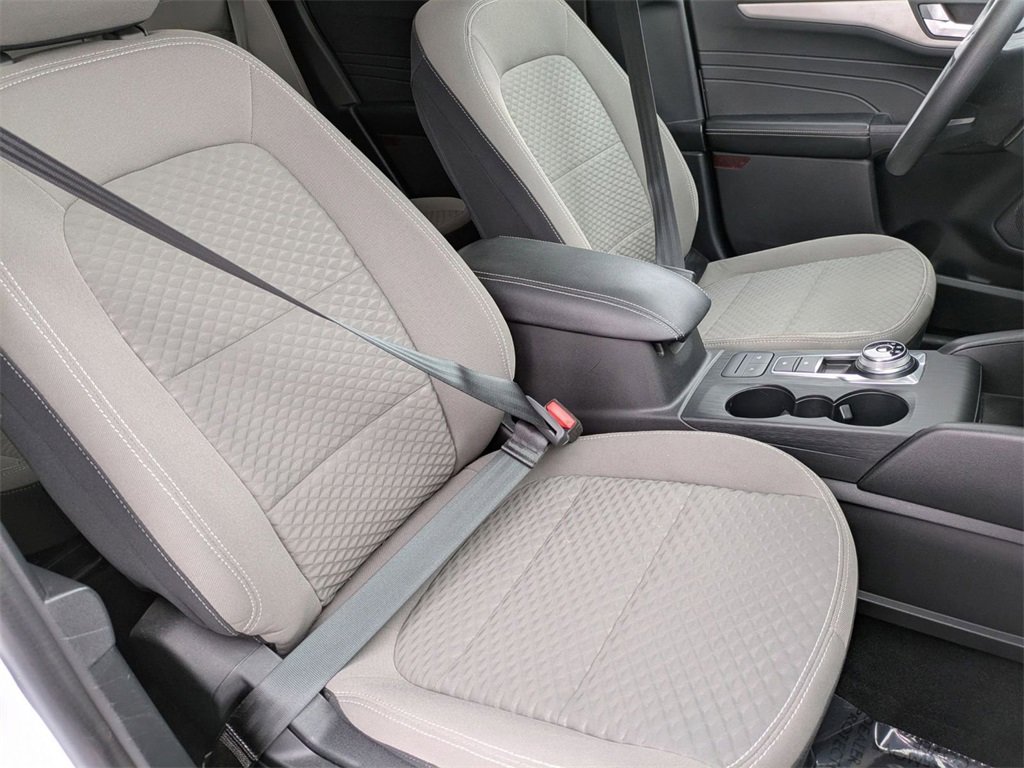 Used 2021 Ford Escape SE image 29