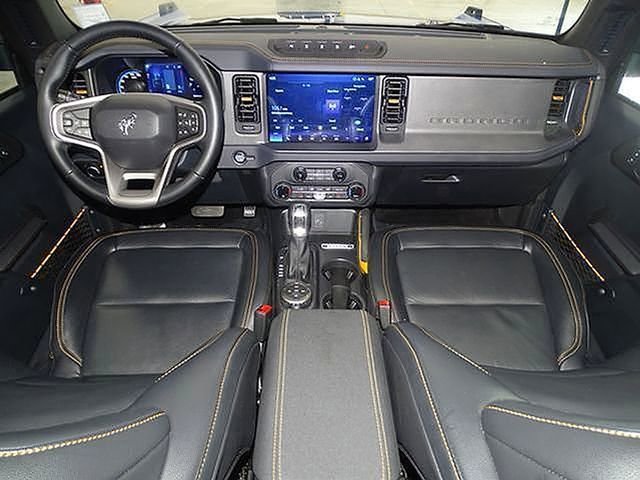 Used 2024 Ford Bronco Badlands image 26