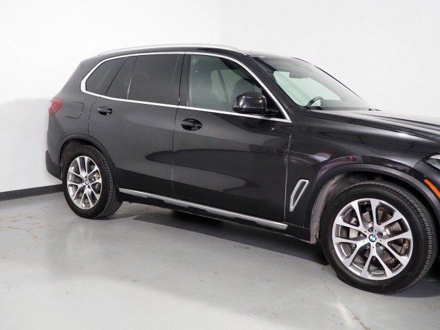 Used 2019 BMW X5 xDrive40i w/ Premium Package 2 image 54