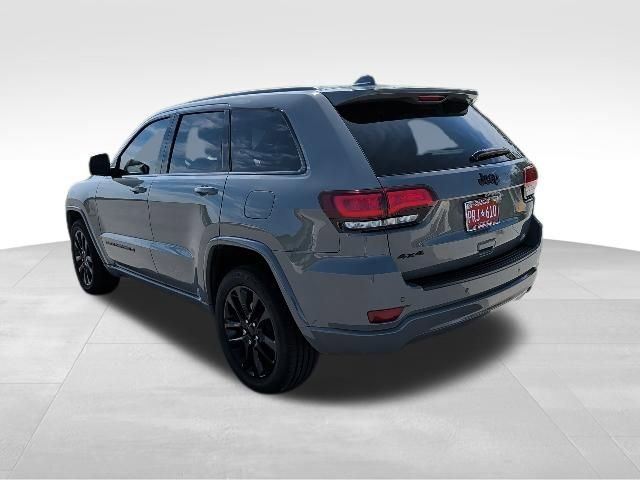 Used 2022 Jeep Grand Cherokee Laredo X image 5