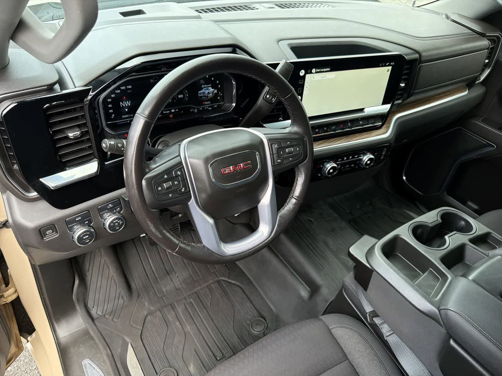 Used 2022 GMC Sierra 1500 Elevation AWD/4WD image 10