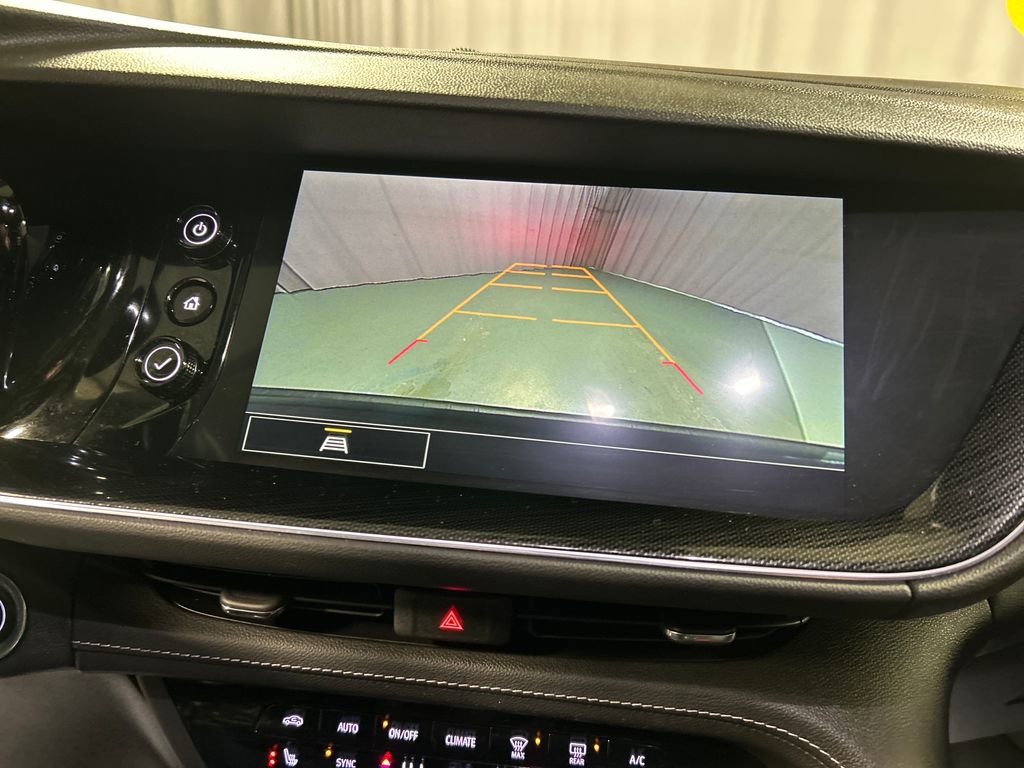 Used 2023 Buick Envision Essence image 18