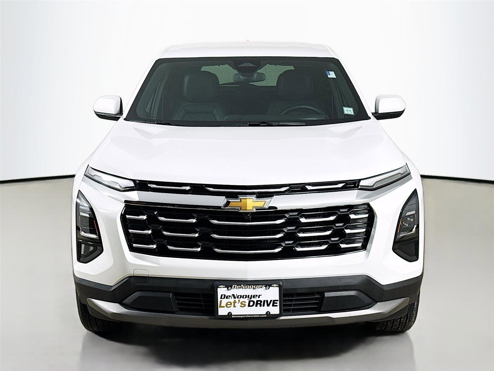 Used 2026 Chevrolet Equinox LT w/ Convenience Package II image 3