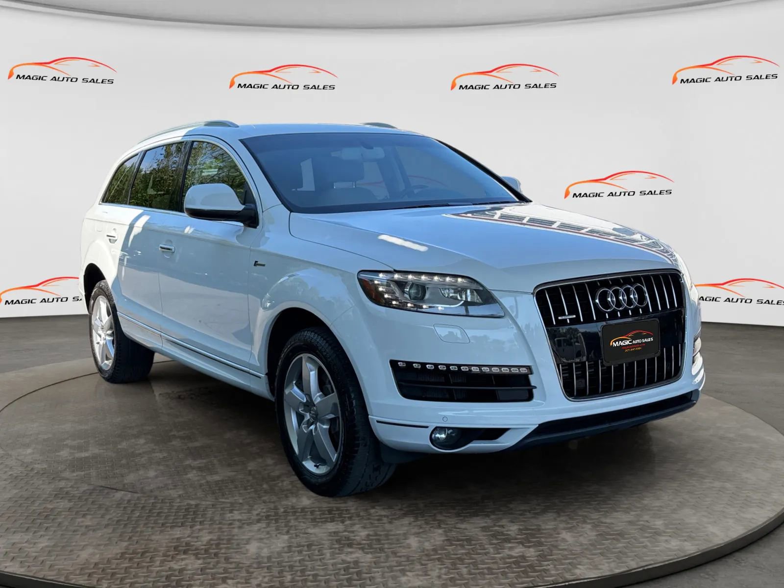 Used 2015 Audi Q7 3.0T Premium w/ Technology Package AWD/4WD image 5