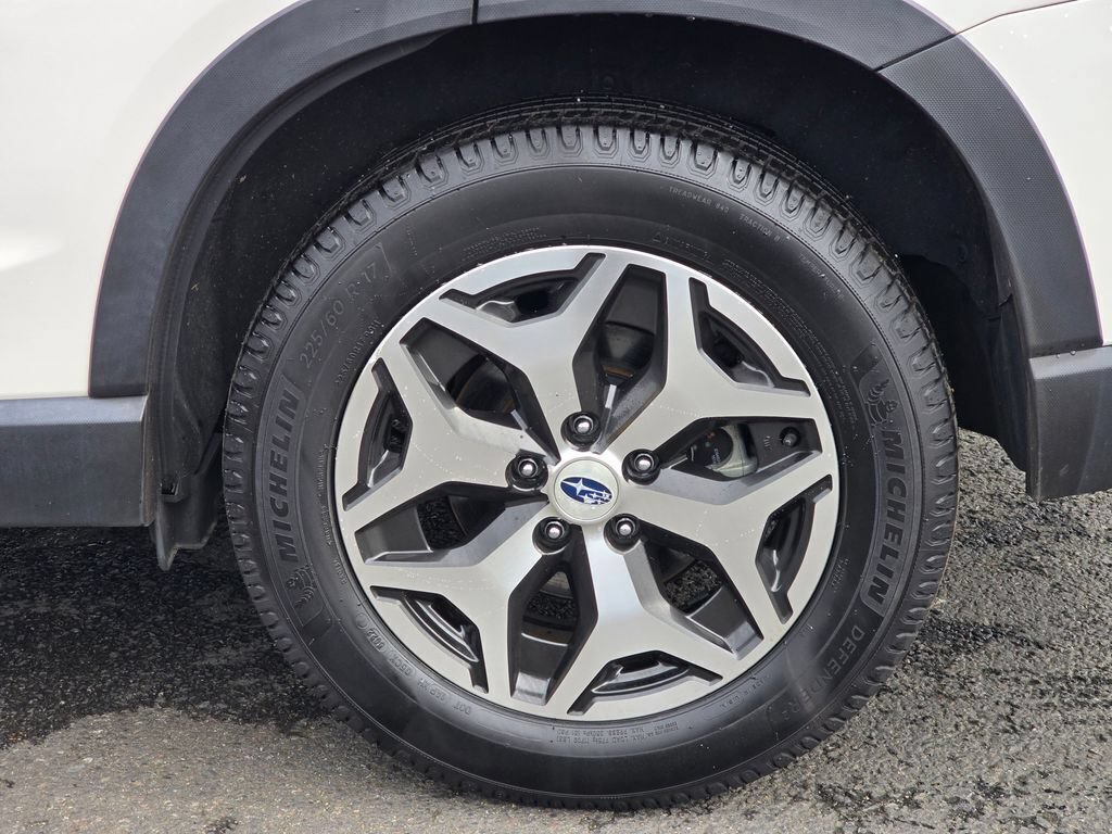 Used 2021 Subaru Forester Premium AWD/4WD image 12