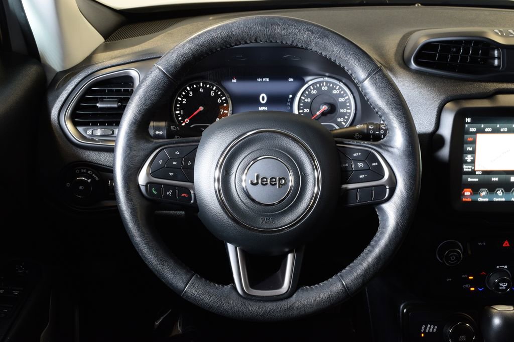 Used 2019 Jeep Renegade Limited w/ UConnect 8.4 Nav Group AWD/4WD image 17
