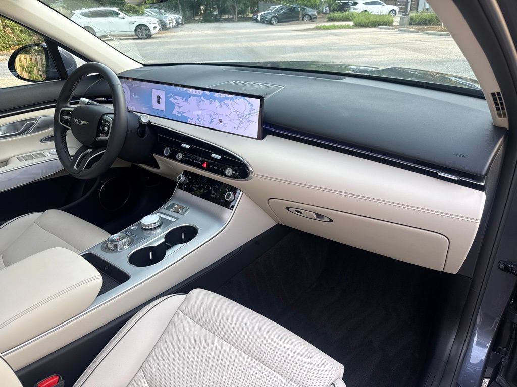 Used 2026 Genesis GV70 2.5T Advanced AWD/4WD image 32