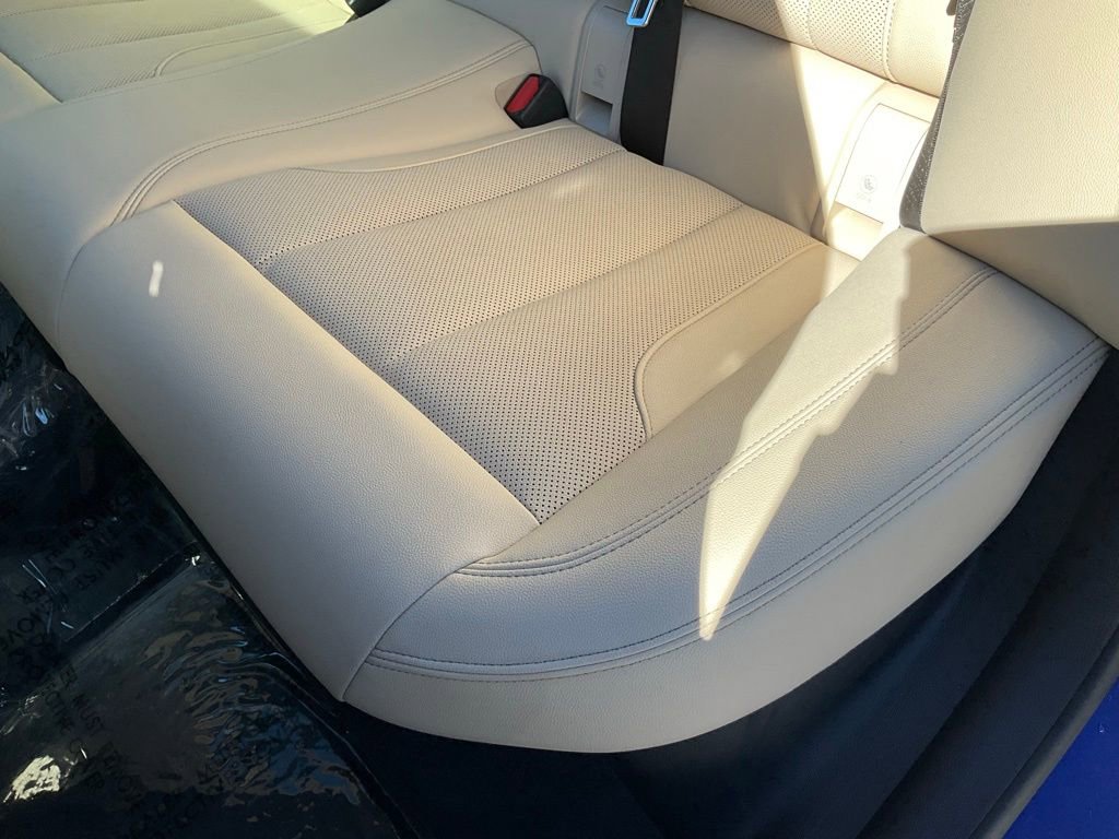 Used 2025 BMW i4 eDrive40 w/ M Sport Package image 30