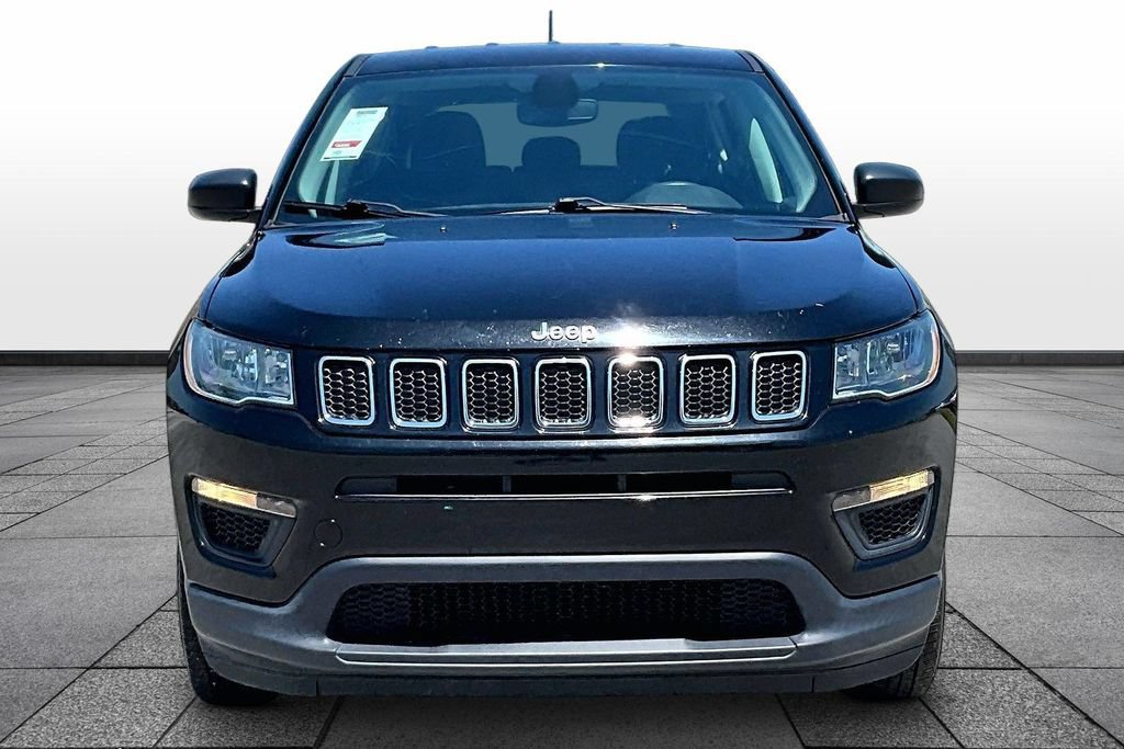 Used 2019 Jeep Compass Sport AWD/4WD image 3