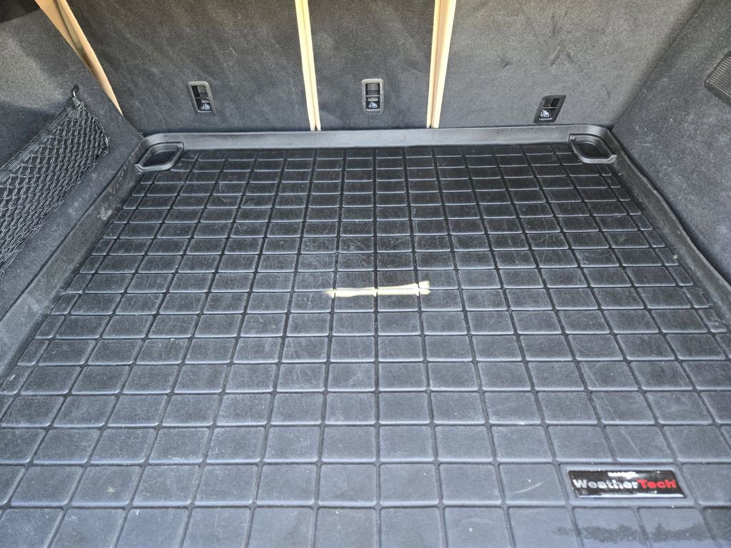 Used 2022 Porsche Cayenne image 40