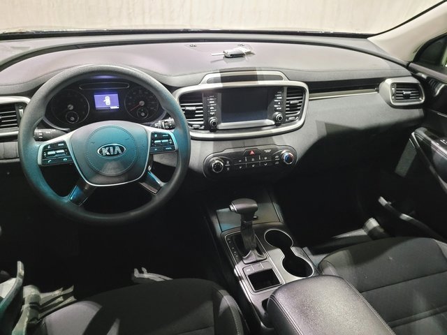 Used 2019 Kia Sorento L image 4