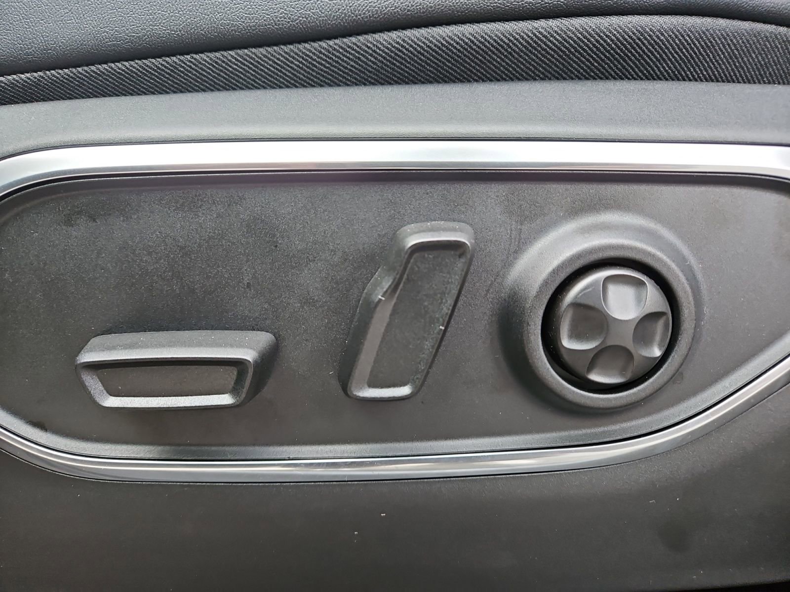 New 2026 Jeep Grand Wagoneer Limited w/ Convenience Group I image 21