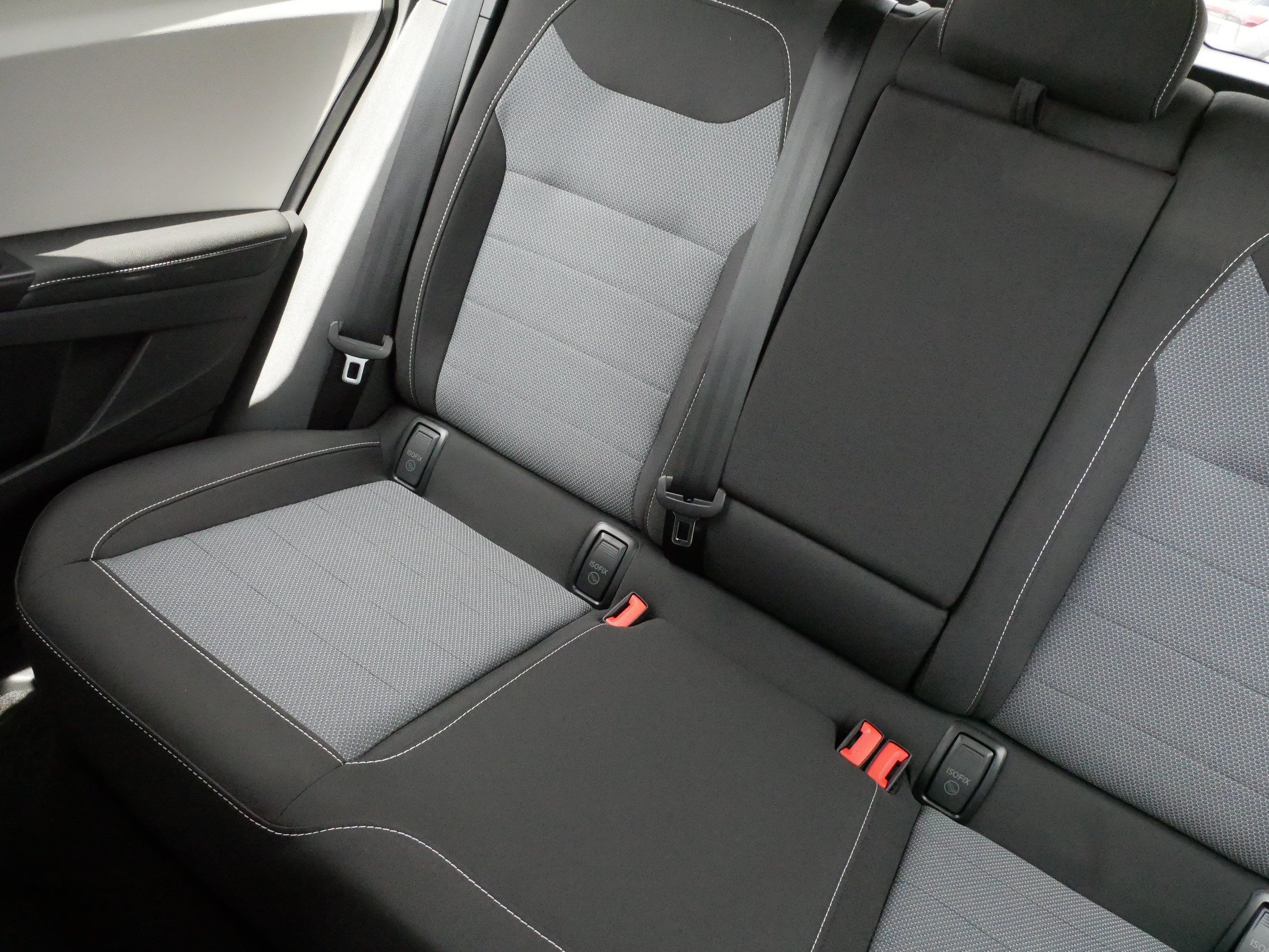 Certified 2025 Volkswagen Taos S FWD image 13