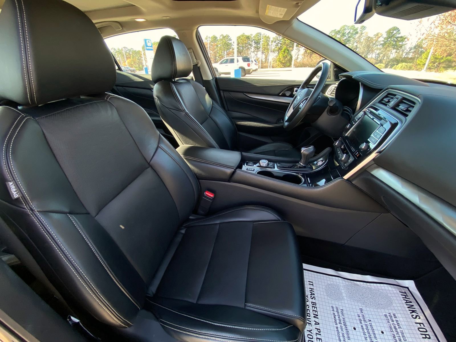 Used 2023 Nissan Maxima SL image 14