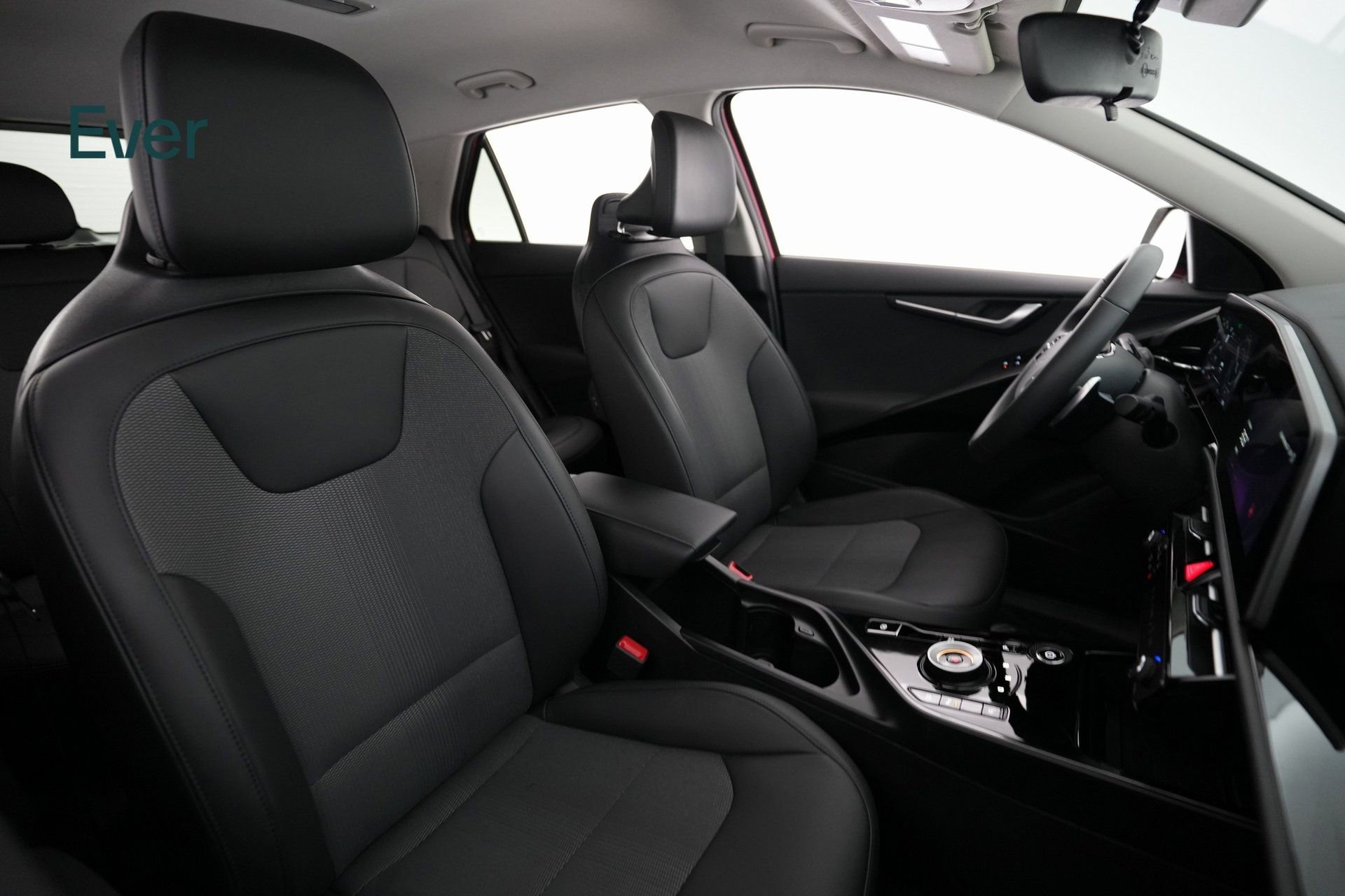 Used 2025 Kia Niro Wind image 8