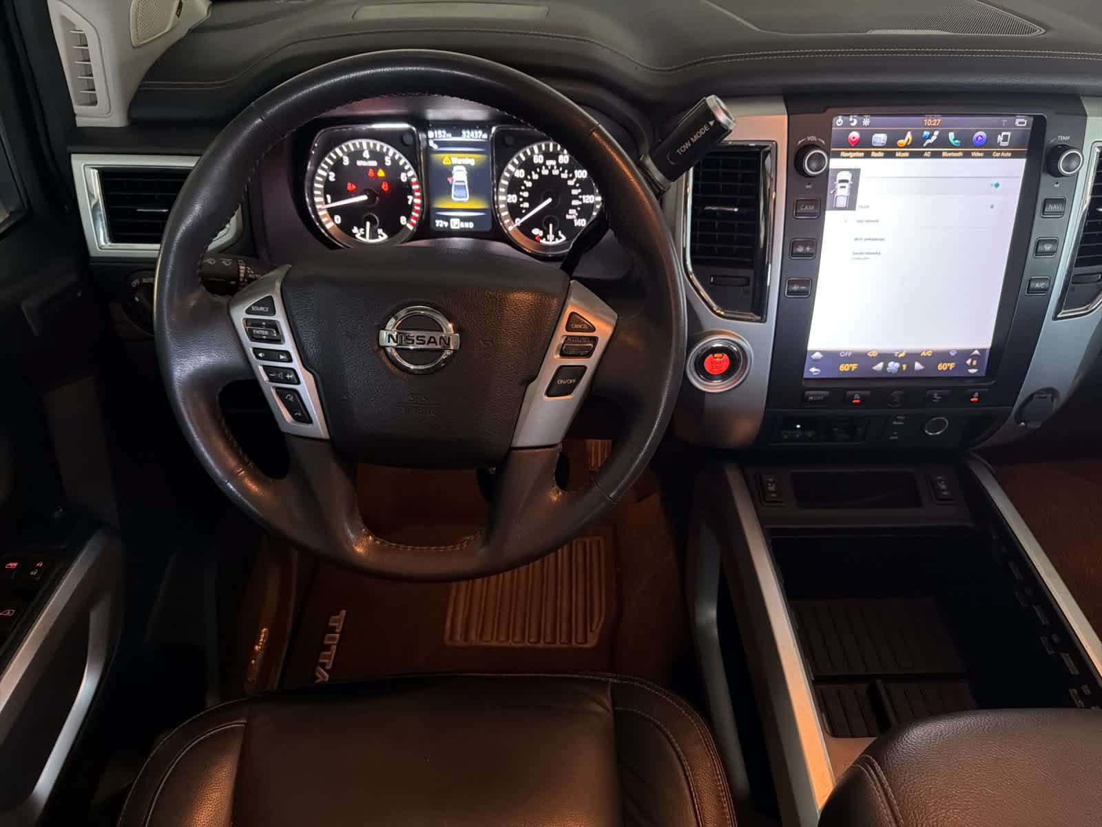 Used 2017 Nissan Titan SL RWD image 14