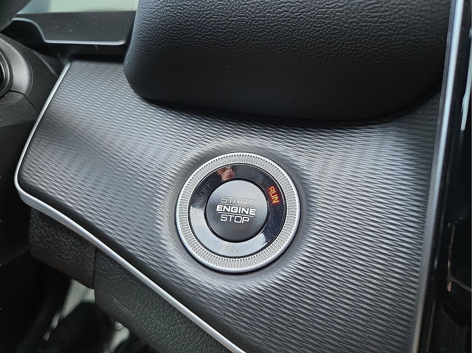 Used 2025 Jeep Grand Cherokee L Altitude image 22