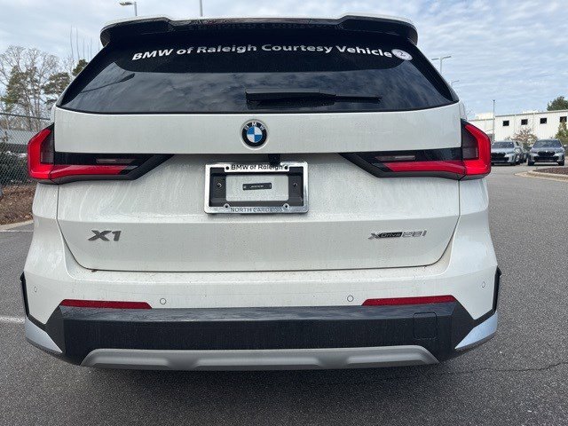 Certified 2025 BMW X1 xDrive28i w/ Technology Package image 7
