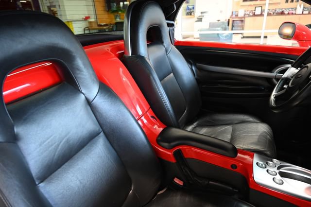 Used 2003 Chevrolet SSR w/ Preferred Equipment Group image 9
