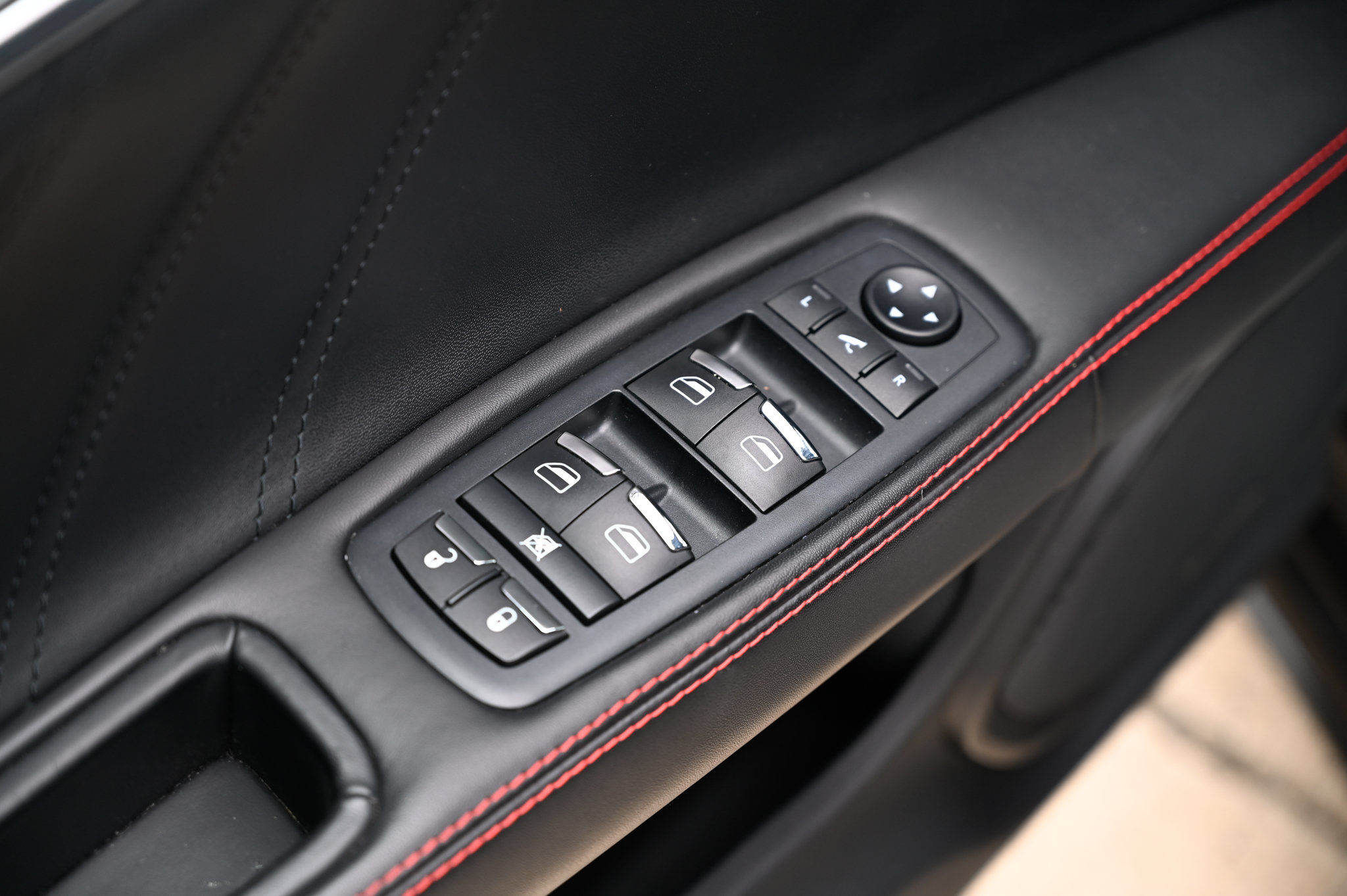 Used 2021 Maserati Ghibli Trofeo RWD image 23
