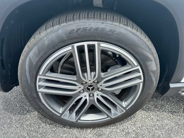 Used 2026 Mercedes-Benz GLS 450 4MATIC image 40
