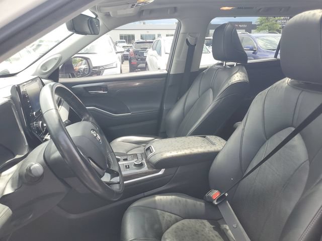 Used 2020 Toyota Highlander Limited AWD/4WD image 18