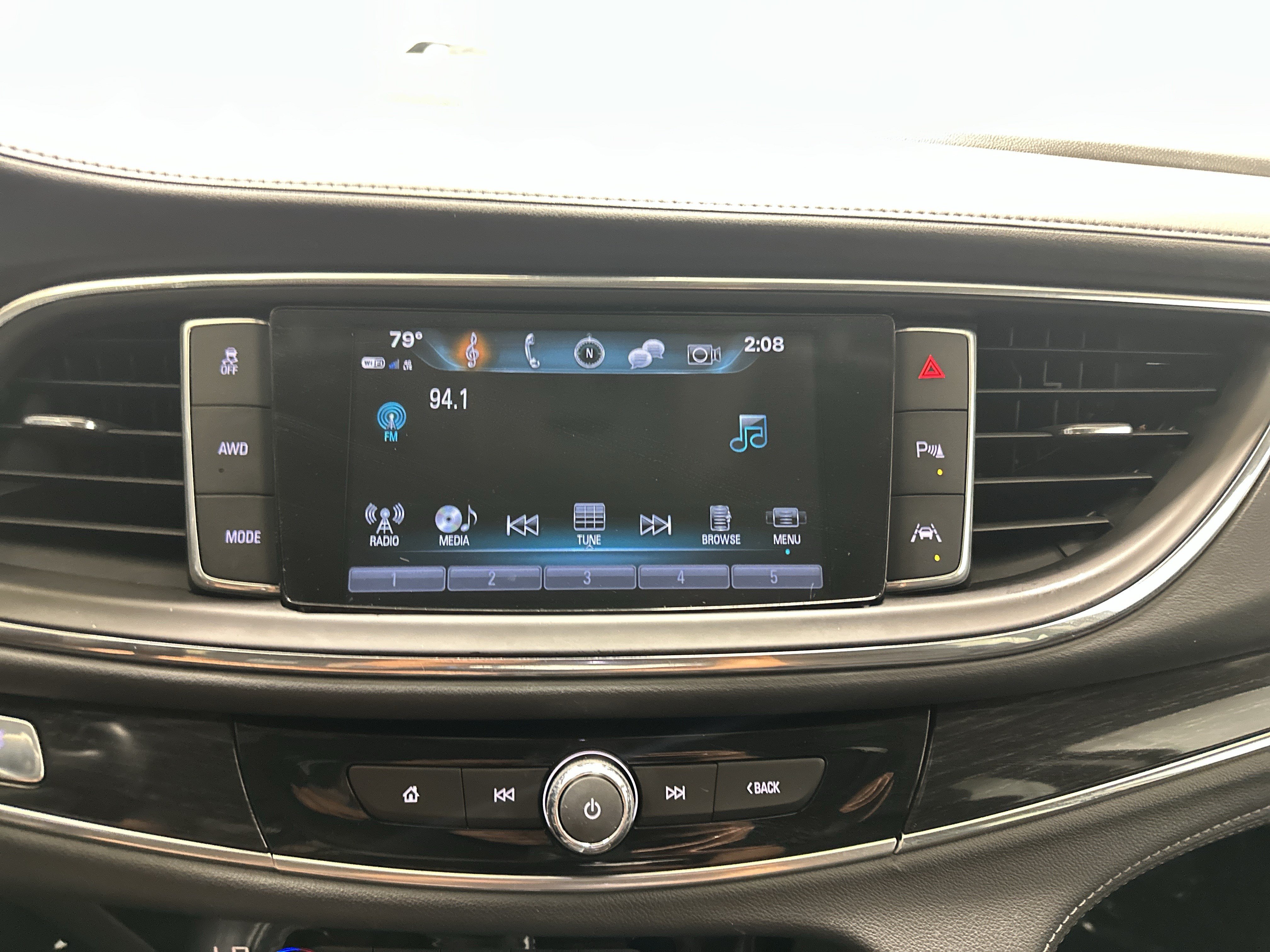 Used 2019 Buick Enclave Avenir w/ Avenir Technology Package AWD/4WD image 23