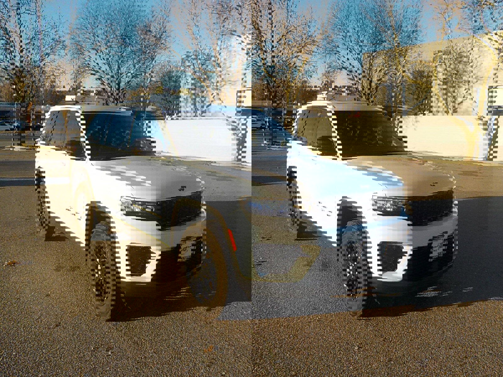 Used 2024 Jeep Grand Cherokee Altitude image 5