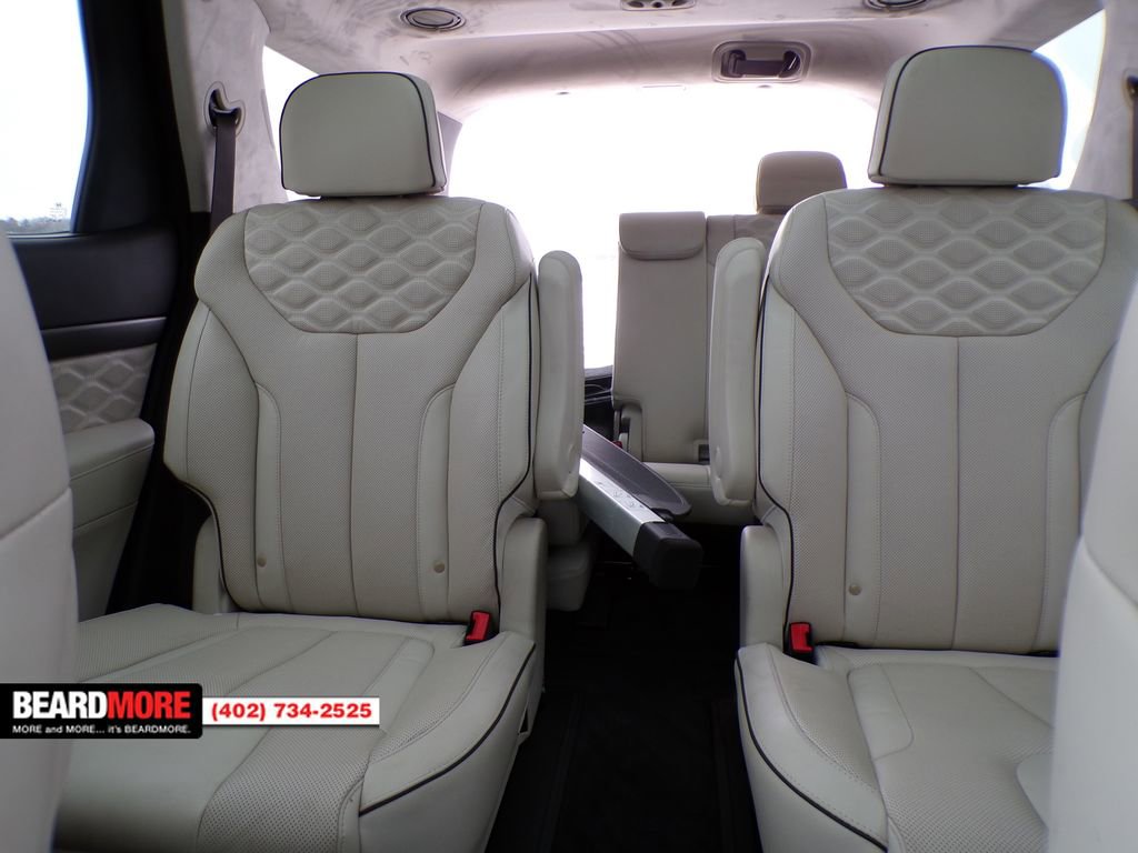 Used 2021 Hyundai Palisade Calligraphy image 11