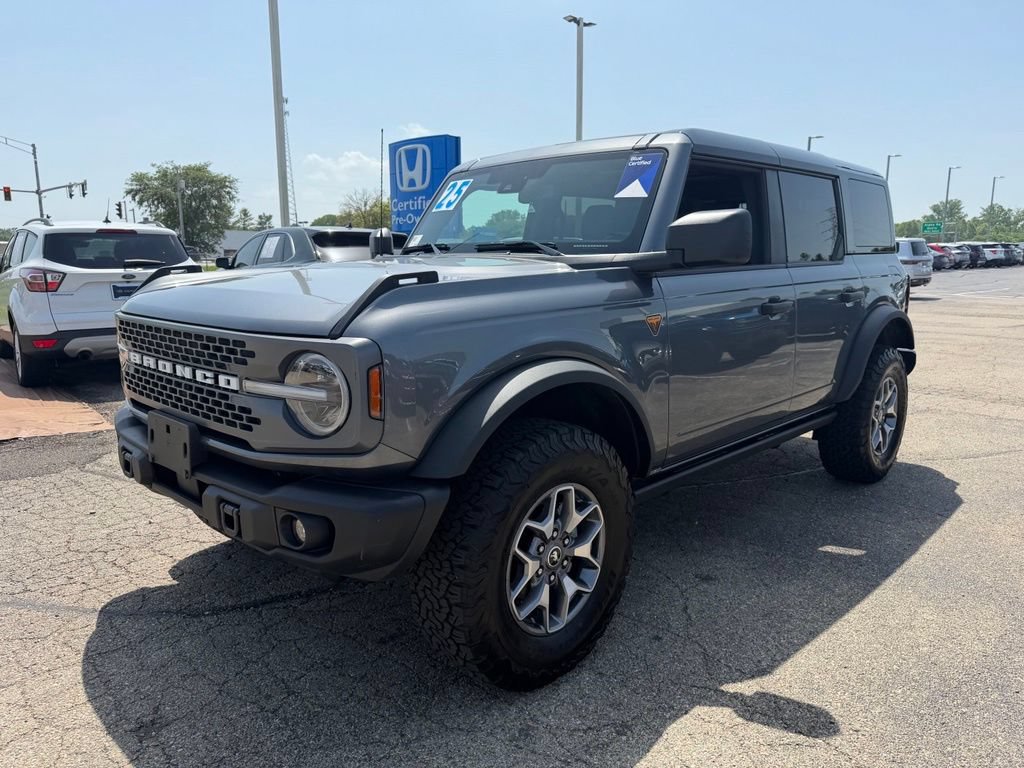 Used 2025 Ford Bronco Badlands AWD/4WD image 4