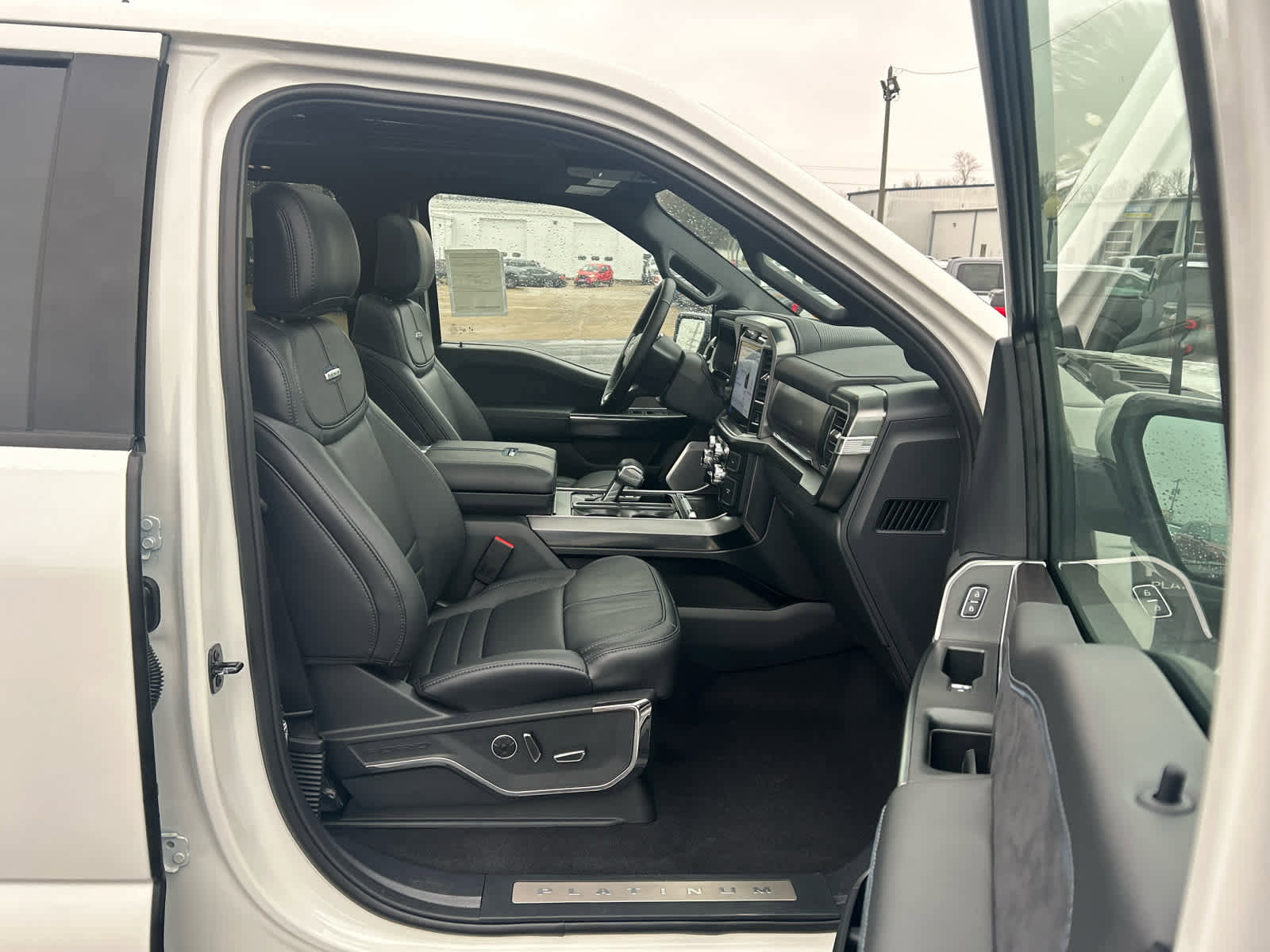 New 2025 Ford F150 Platinum w/ Equipment Group 702A High image 20