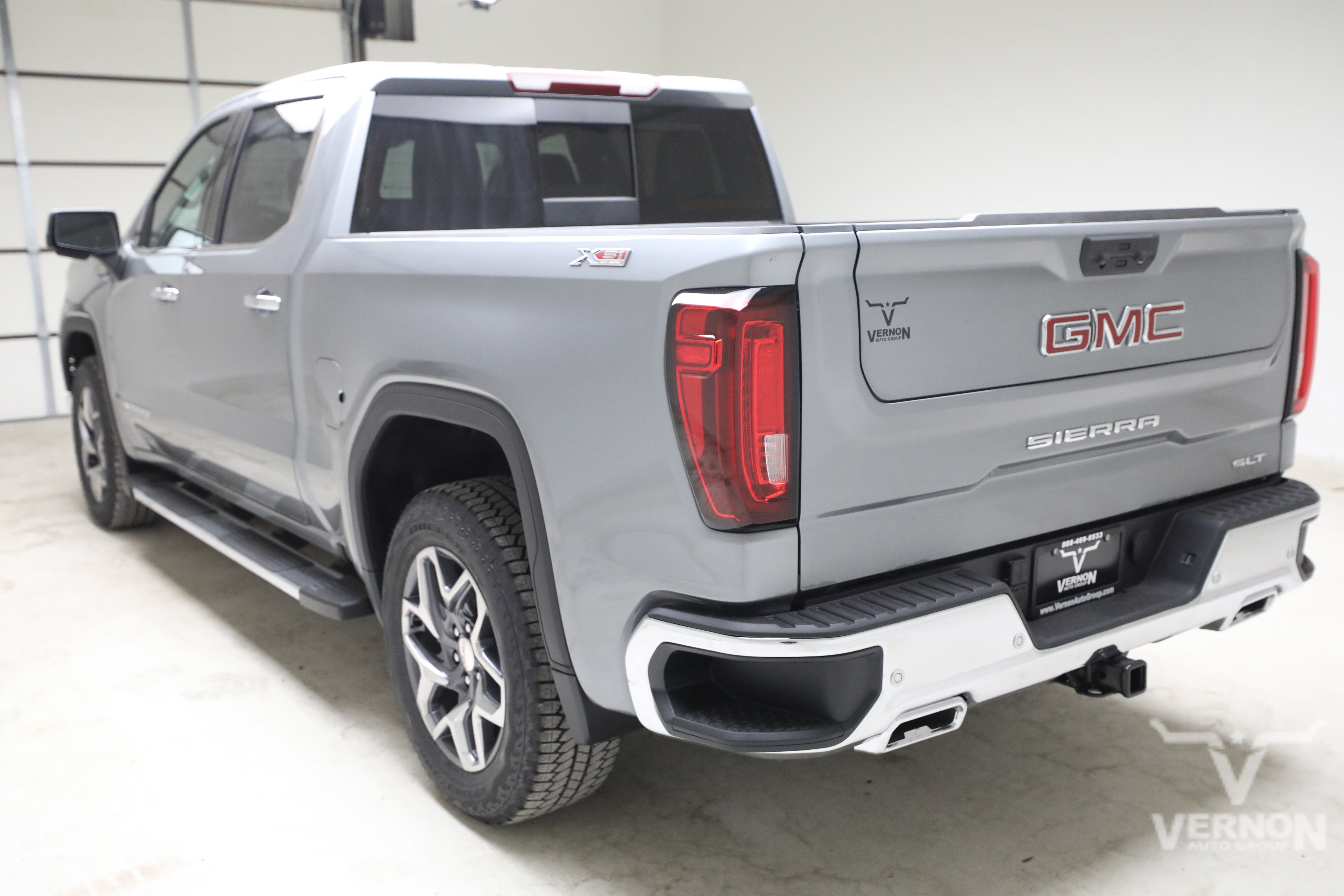 New 2026 GMC Sierra 1500 SLT w/ SLT Premium Plus Package AWD/4WD image 3