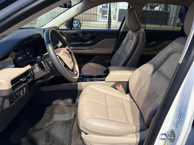 Certified 2023 Lincoln Corsair AWD image 12