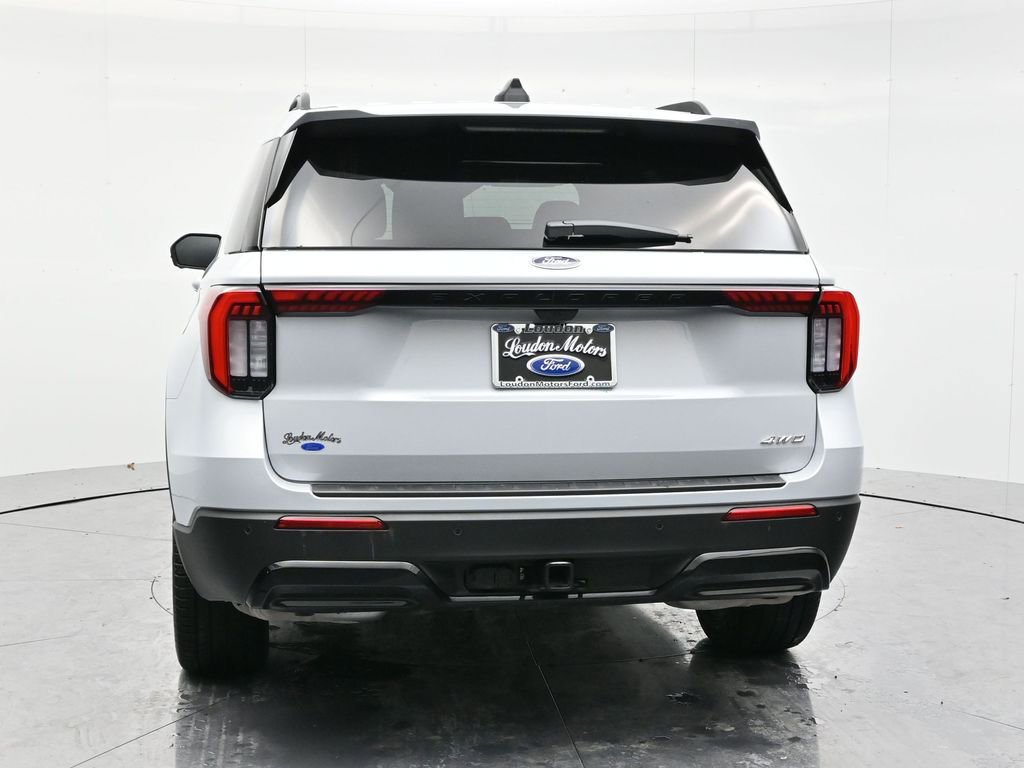 New 2026 Ford Explorer ST-Line w/ ST-Line Street Pack image 6